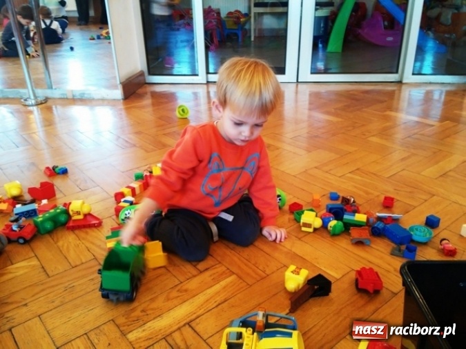 Zdjęcie w galerii na portalu naszraciborz.pl: Fiku-miku: po zabawach czas na przerwę zimową FOTO wiadomości z regionu