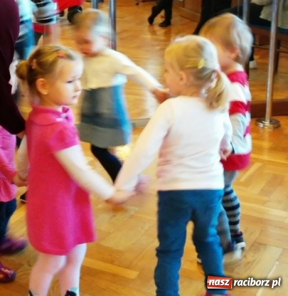 Zdjęcie w galerii na portalu naszraciborz.pl: Fiku-miku: po zabawach czas na przerwę zimową FOTO wiadomości z regionu