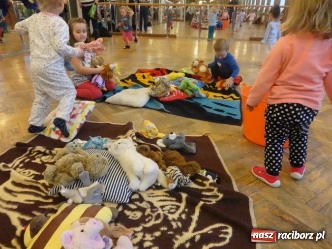 Zdjęcie w galerii na portalu naszraciborz.pl: Fiku-miku: po zabawach czas na przerwę zimową FOTO wiadomości z regionu