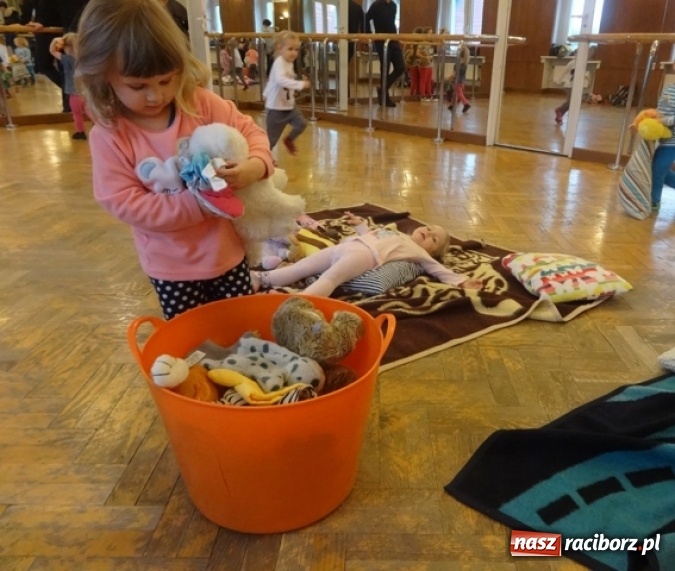 Zdjęcie w galerii na portalu naszraciborz.pl: Fiku-miku: po zabawach czas na przerwę zimową FOTO wiadomości z regionu