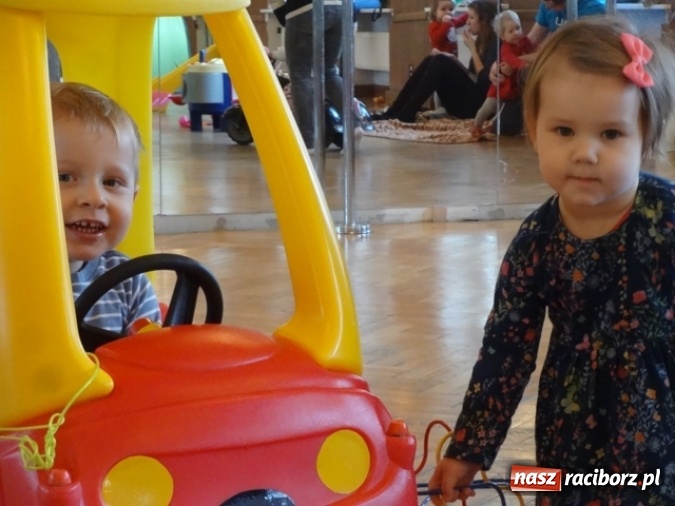 Zdjęcie w galerii na portalu naszraciborz.pl: Fiku-miku: po zabawach czas na przerwę zimową FOTO wiadomości z regionu