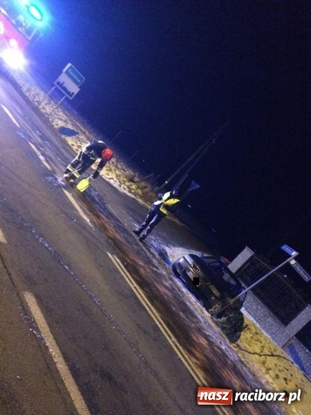 Zdjęcie w galerii na portalu naszraciborz.pl: Zderzenie audi i hyundaia na trasie Kornice - Pietrowice Wielkie wiadomości z regionu