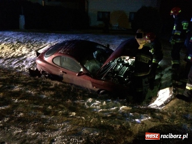 Zdjęcie w galerii na portalu naszraciborz.pl: Zderzenie audi i hyundaia na trasie Kornice - Pietrowice Wielkie wiadomości z regionu