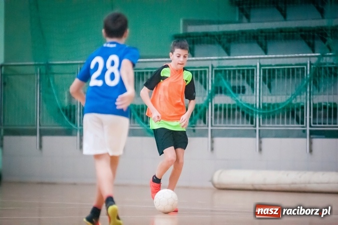 Zdjęcie w galerii na portalu naszraciborz.pl: Turniej Dzikich Drużyn w Arenie Rafako wiadomości z regionu