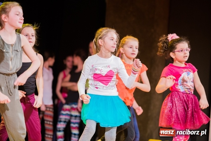 Zdjęcie w galerii na portalu naszraciborz.pl: Podsumowanie warsztatów tanecznych w Raciborskim Centrum Kultury wiadomości z regionu