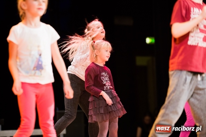 Zdjęcie w galerii na portalu naszraciborz.pl: Podsumowanie warsztatów tanecznych w Raciborskim Centrum Kultury wiadomości z regionu