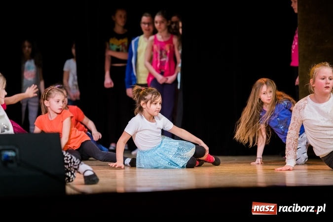 Zdjęcie w galerii na portalu naszraciborz.pl: Podsumowanie warsztatów tanecznych w Raciborskim Centrum Kultury wiadomości z regionu