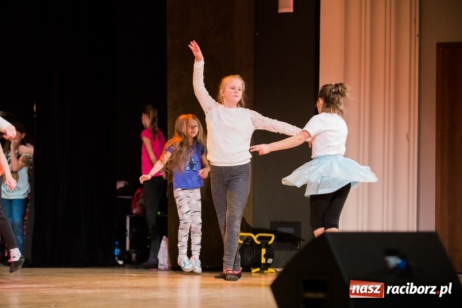 Zdjęcie w galerii na portalu naszraciborz.pl: Podsumowanie warsztatów tanecznych w Raciborskim Centrum Kultury wiadomości z regionu