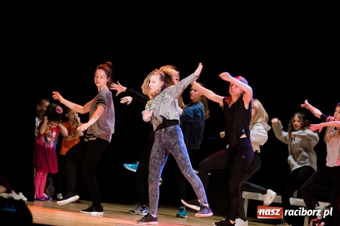 Zdjęcie w galerii na portalu naszraciborz.pl: Podsumowanie warsztatów tanecznych w Raciborskim Centrum Kultury wiadomości z regionu