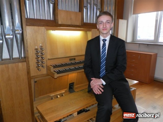 Zdjęcie w galerii na portalu naszraciborz.pl: Organiści z naszego regionu laureatami konkursu organowego w Warszawie wiadomości z regionu