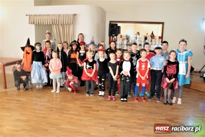 Zdjęcie w galerii na portalu naszraciborz.pl: Karnawałowy bal przebierańców w ramach ferii zimowych w raciborskich klubach SM Nowoczesna wiadomości z regionu