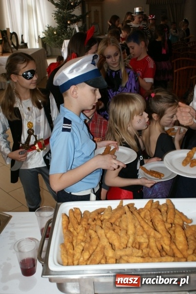 Zdjęcie w galerii na portalu naszraciborz.pl: Karnawałowy bal przebierańców w ramach ferii zimowych w raciborskich klubach SM Nowoczesna wiadomości z regionu