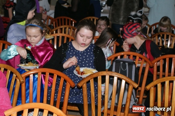 Zdjęcie w galerii na portalu naszraciborz.pl: Karnawałowy bal przebierańców w ramach ferii zimowych w raciborskich klubach SM Nowoczesna wiadomości z regionu