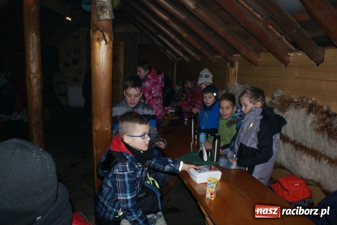 Zdjęcie w galerii na portalu naszraciborz.pl: Ferie z SM Nowoczesna - był kulig, wizyta w palmiarni i szaleństwo na trampolinach wiadomości z regionu