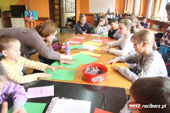 Zdjęcie w galerii na portalu naszraciborz.pl: Bolek i Lolek, angielska zima oraz miasto z plasteliny, czyli intensywne ferie w GCK w Nędzy  wiadomości z regionu
