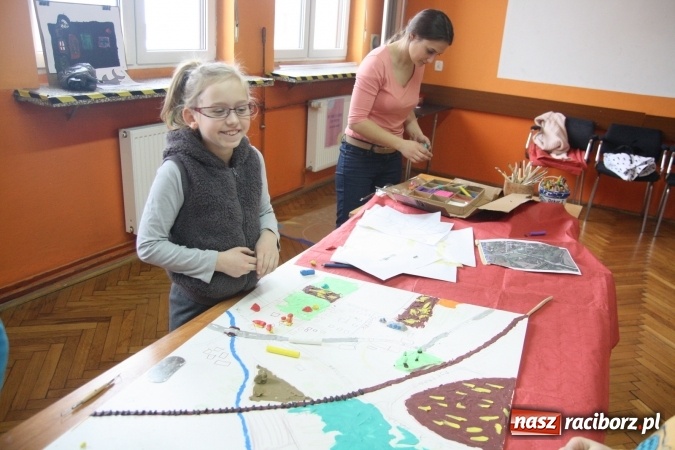 Zdjęcie w galerii na portalu naszraciborz.pl: Bolek i Lolek, angielska zima oraz miasto z plasteliny, czyli intensywne ferie w GCK w Nędzy  wiadomości z regionu