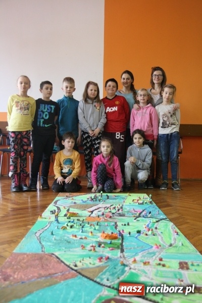 Zdjęcie w galerii na portalu naszraciborz.pl: Bolek i Lolek, angielska zima oraz miasto z plasteliny, czyli intensywne ferie w GCK w Nędzy  wiadomości z regionu