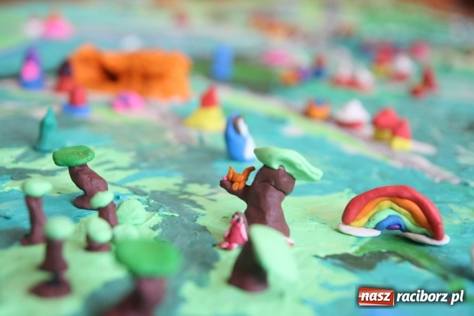 Zdjęcie w galerii na portalu naszraciborz.pl: Bolek i Lolek, angielska zima oraz miasto z plasteliny, czyli intensywne ferie w GCK w Nędzy  wiadomości z regionu