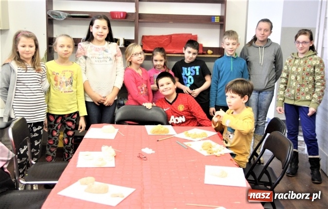 Zdjęcie w galerii na portalu naszraciborz.pl: Bolek i Lolek, angielska zima oraz miasto z plasteliny, czyli intensywne ferie w GCK w Nędzy  wiadomości z regionu