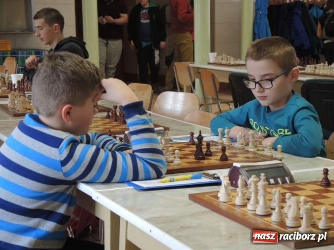 Zdjęcie w galerii na portalu naszraciborz.pl: XVII Międzynarodowy Turniej Szachowy o Puchar Prezydenta. Dzieci i młodzież zakończyły rywalizację wiadomości z regionu