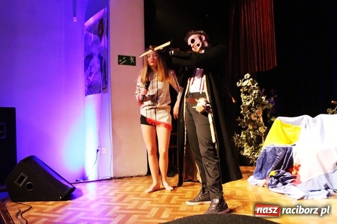 Zdjęcie w galerii na portalu naszraciborz.pl: Piętnaście lat zobowiązuje, więc Irrealis mocno pracuje wiadomości z regionu