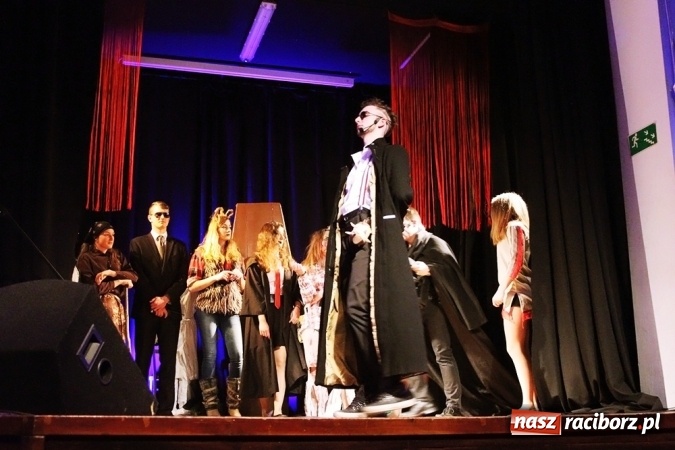 Zdjęcie w galerii na portalu naszraciborz.pl: Piętnaście lat zobowiązuje, więc Irrealis mocno pracuje wiadomości z regionu