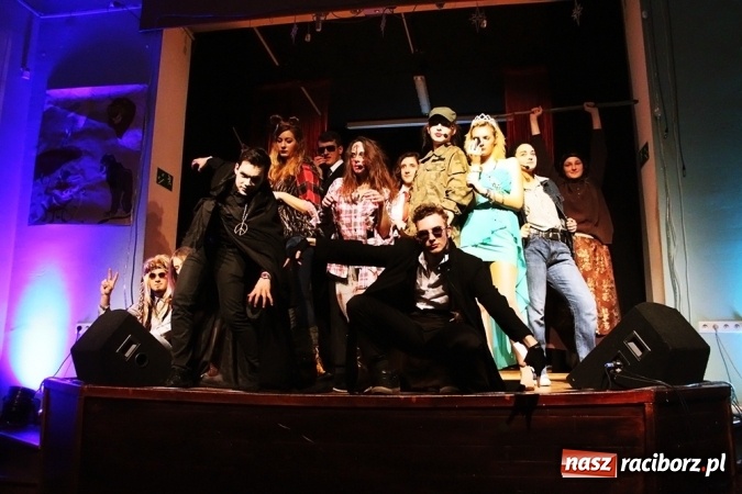 Zdjęcie w galerii na portalu naszraciborz.pl: Piętnaście lat zobowiązuje, więc Irrealis mocno pracuje wiadomości z regionu