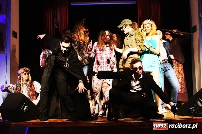 Zdjęcie w galerii na portalu naszraciborz.pl: Piętnaście lat zobowiązuje, więc Irrealis mocno pracuje wiadomości z regionu