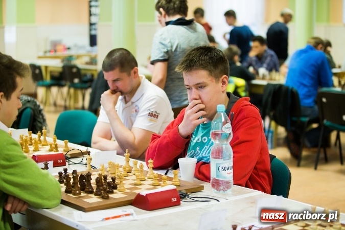 Zdjęcie w galerii na portalu naszraciborz.pl: XVII Międzynarodowy Turniej Szachowy o Puchar Prezydenta wiadomości z regionu