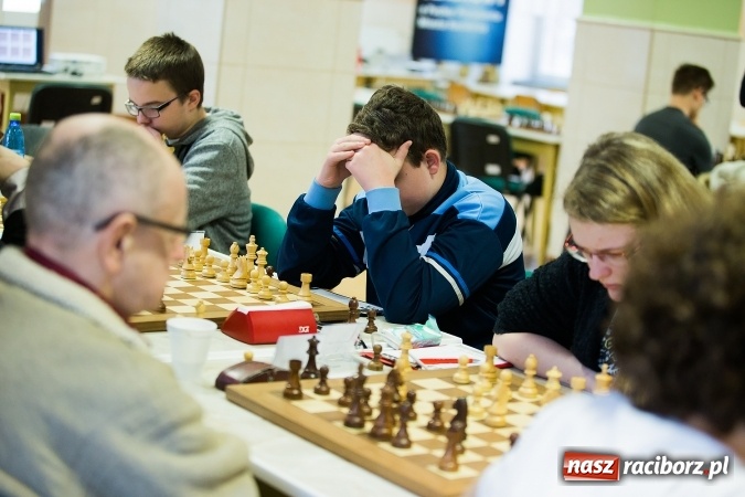 Zdjęcie w galerii na portalu naszraciborz.pl: XVII Międzynarodowy Turniej Szachowy o Puchar Prezydenta wiadomości z regionu