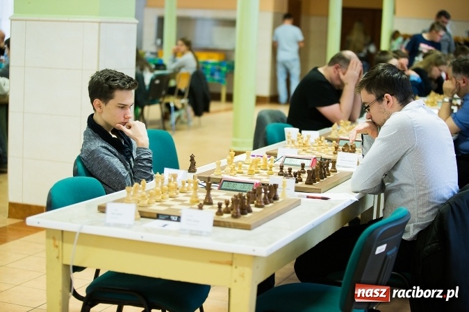 Zdjęcie w galerii na portalu naszraciborz.pl: XVII Międzynarodowy Turniej Szachowy o Puchar Prezydenta wiadomości z regionu