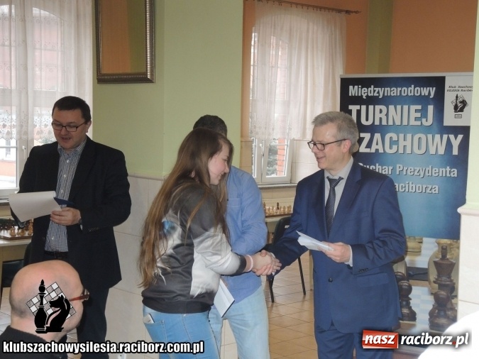 Zdjęcie w galerii na portalu naszraciborz.pl: XVII Międzynarodowy Turniej Szachowy o Puchar Prezydenta wiadomości z regionu