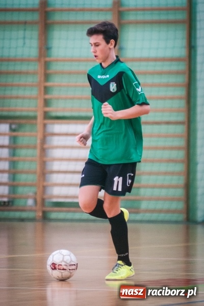 Zdjęcie w galerii na portalu naszraciborz.pl: IV Turniej Noworoczny o Puchar Dyrektora ZSOMS. Dreszczowiec w starciu o pierwsze miejsce. Raciborska Unia lepsza od MOSiR Opole wiadomości z regionu