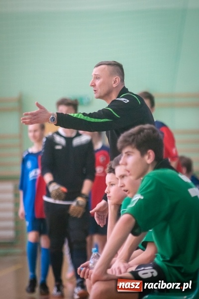 Zdjęcie w galerii na portalu naszraciborz.pl: IV Turniej Noworoczny o Puchar Dyrektora ZSOMS. Dreszczowiec w starciu o pierwsze miejsce. Raciborska Unia lepsza od MOSiR Opole wiadomości z regionu