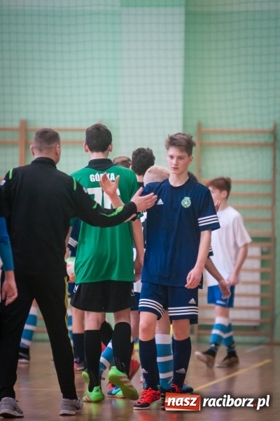 Zdjęcie w galerii na portalu naszraciborz.pl: IV Turniej Noworoczny o Puchar Dyrektora ZSOMS. Dreszczowiec w starciu o pierwsze miejsce. Raciborska Unia lepsza od MOSiR Opole wiadomości z regionu