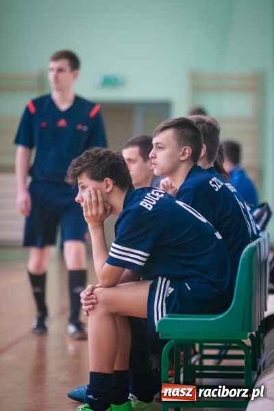 Zdjęcie w galerii na portalu naszraciborz.pl: IV Turniej Noworoczny o Puchar Dyrektora ZSOMS. Dreszczowiec w starciu o pierwsze miejsce. Raciborska Unia lepsza od MOSiR Opole wiadomości z regionu