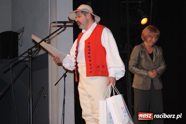 Zdjęcie w galerii na portalu naszraciborz.pl: Jubileuszowy przegląd inscenizacji bożonarodzeniowych wiadomości z regionu