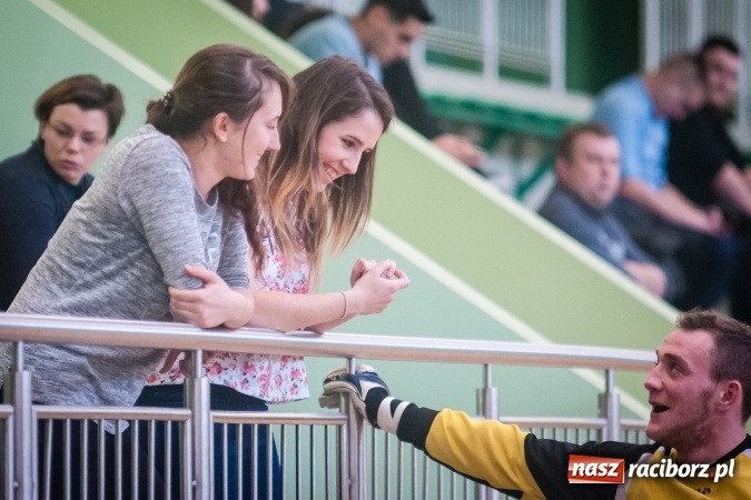 Zdjęcie w galerii na portalu naszraciborz.pl: Niedziela pod znakiem HLPN. Grała druga i pierwsza liga. Trafienie Jarosława Marcisza tysięczną bramką tej edycji ligi futsalu wiadomości z regionu