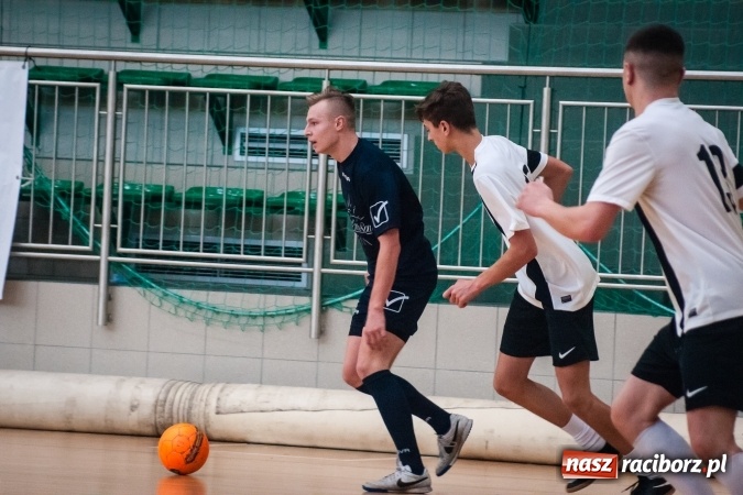 Zdjęcie w galerii na portalu naszraciborz.pl: Niedziela pod znakiem HLPN. Grała druga i pierwsza liga. Trafienie Jarosława Marcisza tysięczną bramką tej edycji ligi futsalu wiadomości z regionu