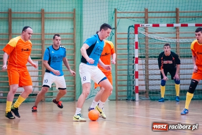 Zdjęcie w galerii na portalu naszraciborz.pl: Niedziela pod znakiem HLPN. Grała druga i pierwsza liga. Trafienie Jarosława Marcisza tysięczną bramką tej edycji ligi futsalu wiadomości z regionu