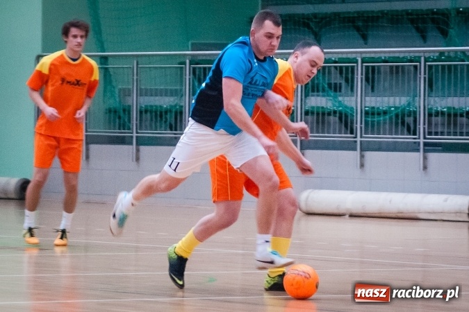Zdjęcie w galerii na portalu naszraciborz.pl: Niedziela pod znakiem HLPN. Grała druga i pierwsza liga. Trafienie Jarosława Marcisza tysięczną bramką tej edycji ligi futsalu wiadomości z regionu