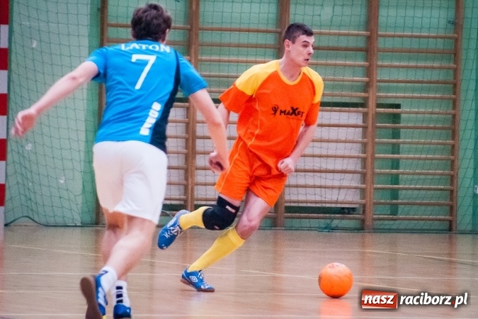 Zdjęcie w galerii na portalu naszraciborz.pl: Niedziela pod znakiem HLPN. Grała druga i pierwsza liga. Trafienie Jarosława Marcisza tysięczną bramką tej edycji ligi futsalu wiadomości z regionu