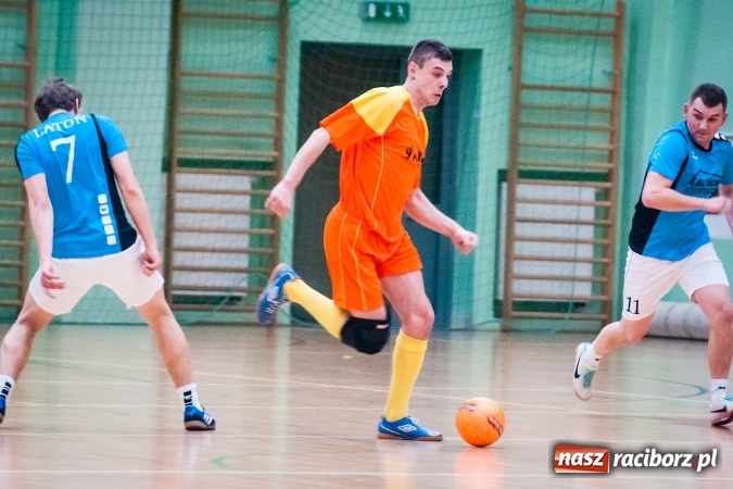 Zdjęcie w galerii na portalu naszraciborz.pl: Niedziela pod znakiem HLPN. Grała druga i pierwsza liga. Trafienie Jarosława Marcisza tysięczną bramką tej edycji ligi futsalu wiadomości z regionu
