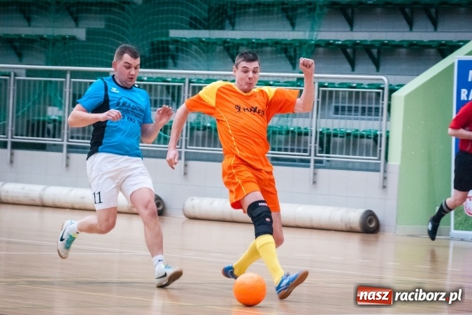 Zdjęcie w galerii na portalu naszraciborz.pl: Niedziela pod znakiem HLPN. Grała druga i pierwsza liga. Trafienie Jarosława Marcisza tysięczną bramką tej edycji ligi futsalu wiadomości z regionu