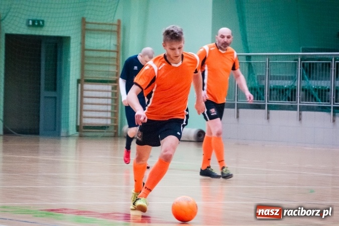 Zdjęcie w galerii na portalu naszraciborz.pl: Niedziela pod znakiem HLPN. Grała druga i pierwsza liga. Trafienie Jarosława Marcisza tysięczną bramką tej edycji ligi futsalu wiadomości z regionu