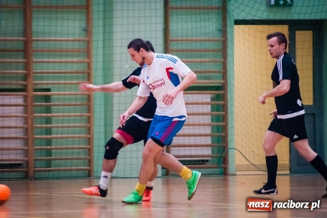 Zdjęcie w galerii na portalu naszraciborz.pl: Niedziela pod znakiem HLPN. Grała druga i pierwsza liga. Trafienie Jarosława Marcisza tysięczną bramką tej edycji ligi futsalu wiadomości z regionu