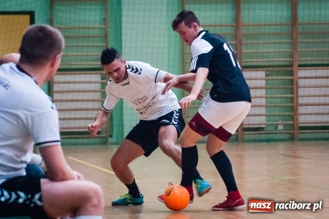 Zdjęcie w galerii na portalu naszraciborz.pl: Niedziela pod znakiem HLPN. Grała druga i pierwsza liga. Trafienie Jarosława Marcisza tysięczną bramką tej edycji ligi futsalu wiadomości z regionu