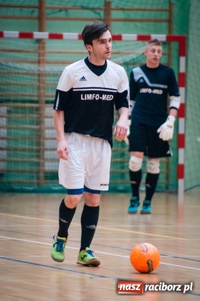 Zdjęcie w galerii na portalu naszraciborz.pl: Niedziela pod znakiem HLPN. Grała druga i pierwsza liga. Trafienie Jarosława Marcisza tysięczną bramką tej edycji ligi futsalu wiadomości z regionu