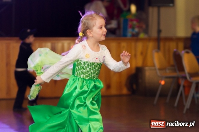 Zdjęcie w galerii na portalu naszraciborz.pl: Wielki bal przebierańc&oacute;w w Krzanowicach wiadomości z regionu