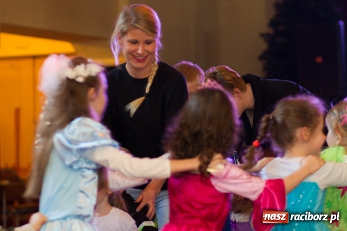 Zdjęcie w galerii na portalu naszraciborz.pl: Wielki bal przebierańc&oacute;w w Krzanowicach wiadomości z regionu